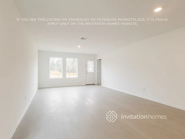 15290 Abella Dr — Photo 6