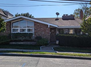 371 Centre Ave, Secaucus, NJ 07094