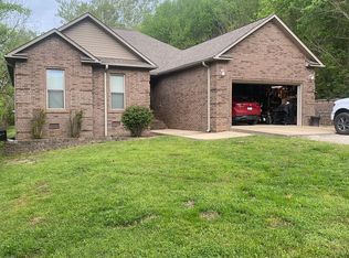40 Beverly Ln - Property Image