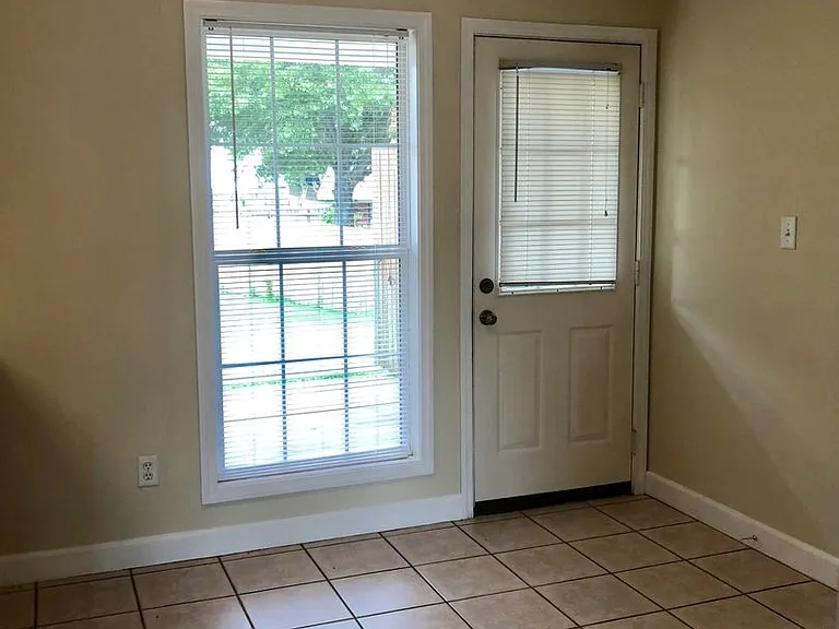 3203 Arkansas Rd — Photo 6