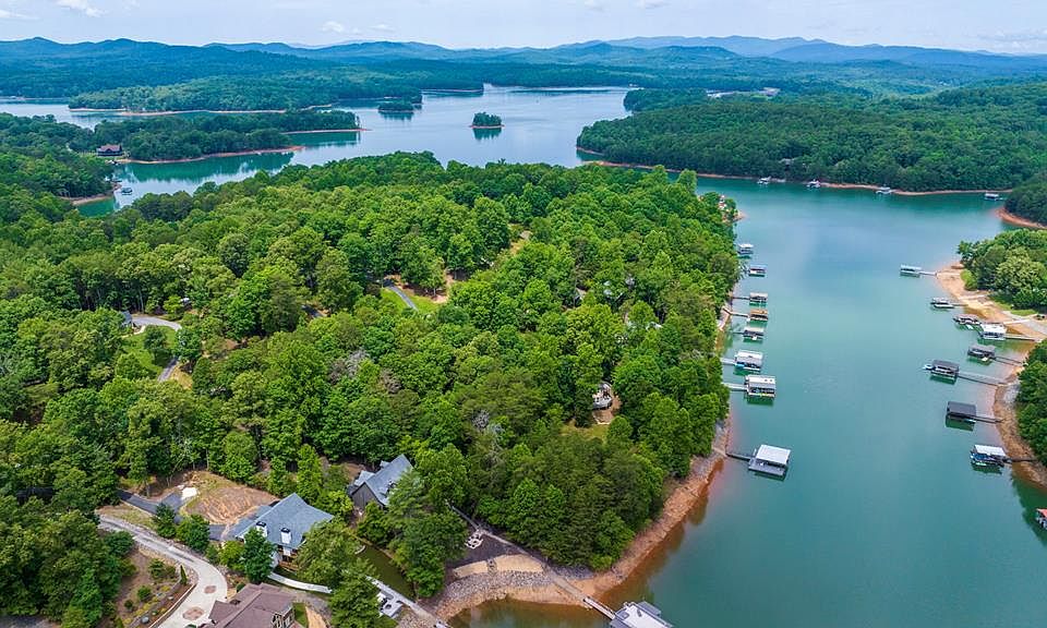 1st image of 13 Deaver Cove Rd