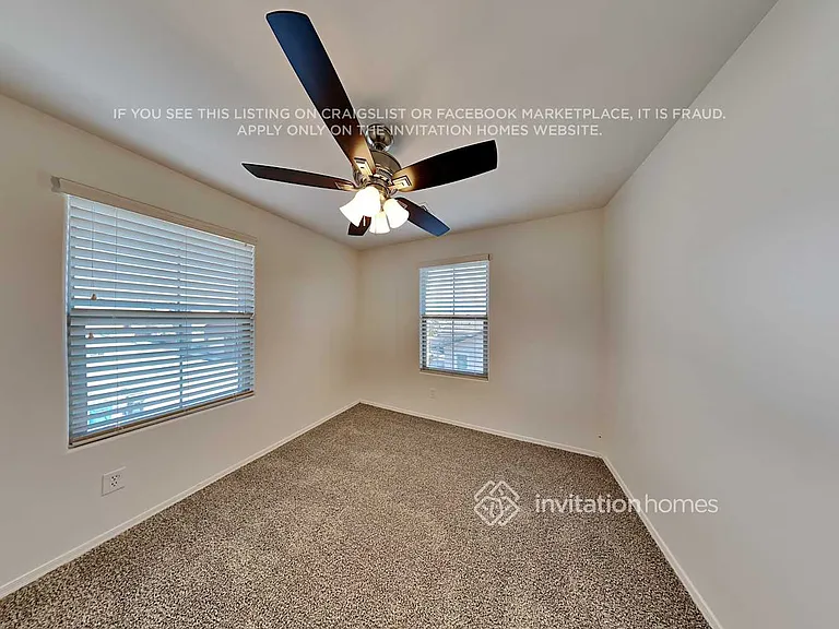 326 N Sandal — Photo 11