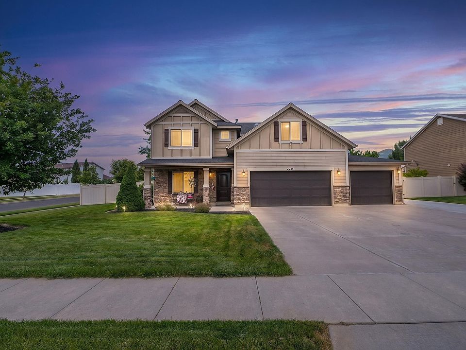 1st image of 2214 W Loveland Ln