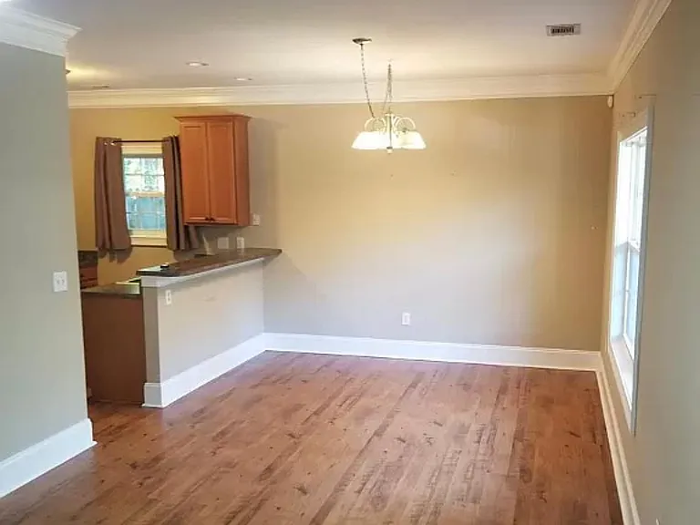 1587 Cedar Shoals Dr — Photo 3