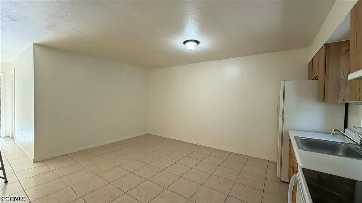 2 bed, 1.0 bath, 850 sqft, $1,195 — Photo 4