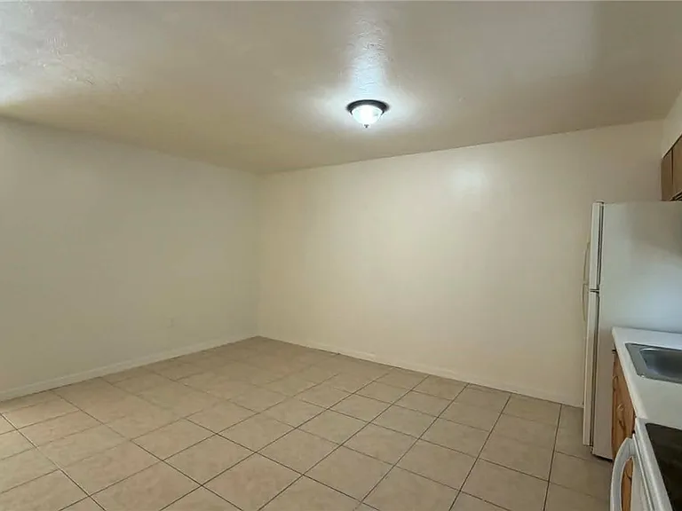 3718 Desoto Ave #3 — Photo 4