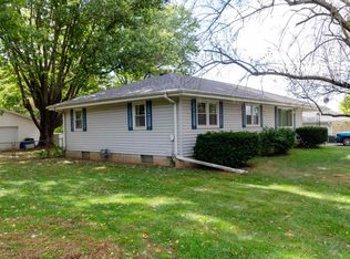 15985 Joseph Ct, Pekin, IL 61554