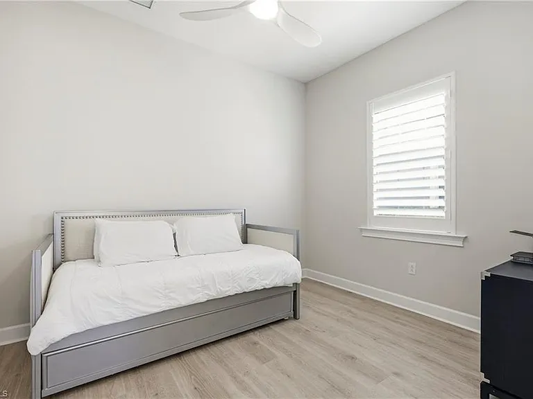 5891 Haiti Dr — Photo 16