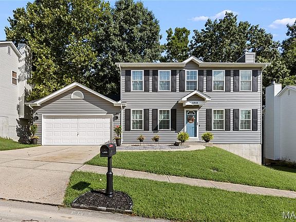 3rd image of 1313 Rockwood Forest Dr