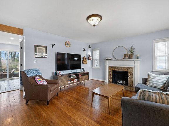 2nd image of 7159 Hosbrook Rd