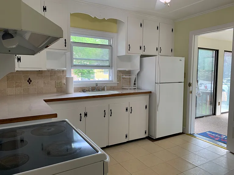 1 Ledgewood Dr — Photo 6