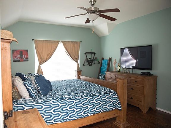 5th image of 215 Northridge Dr