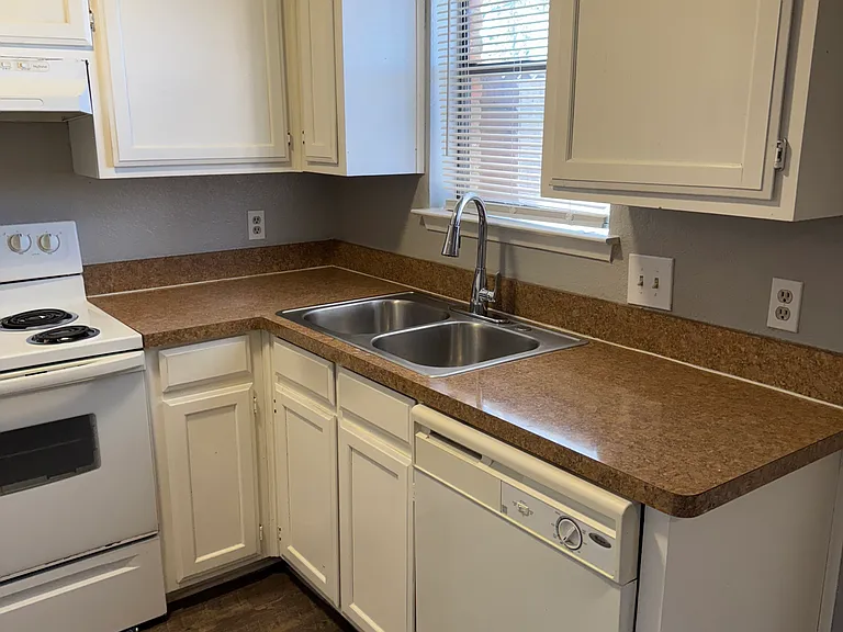 3017 W Sycamore Cir #3017 — Photo 7