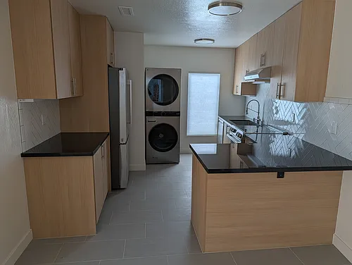 95 Corwin St #2 Photo 1