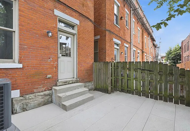 34 Buttles Ave — Photo 11