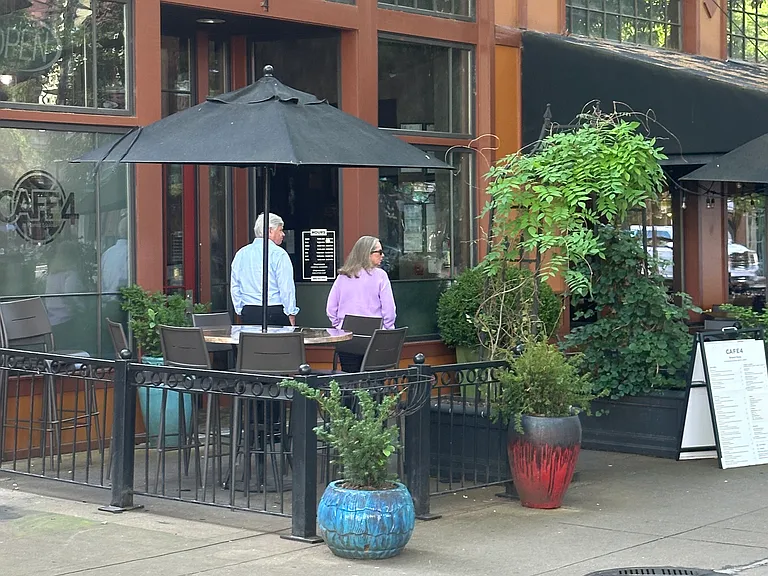 440 Walnut St #402 — Photo 29