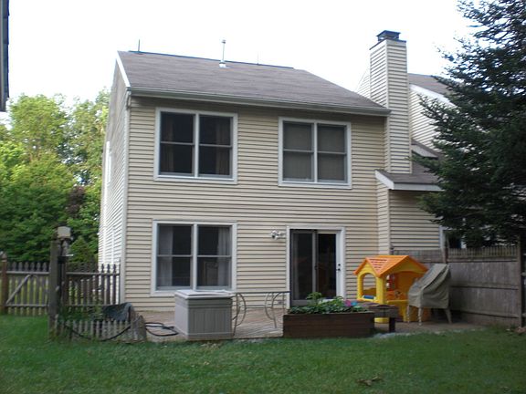 4th image of 34 Stoney Creek Dr