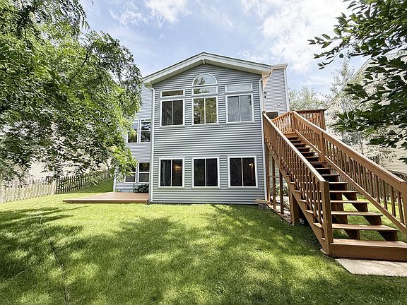 2nd image of 2312 W Cascade Cir