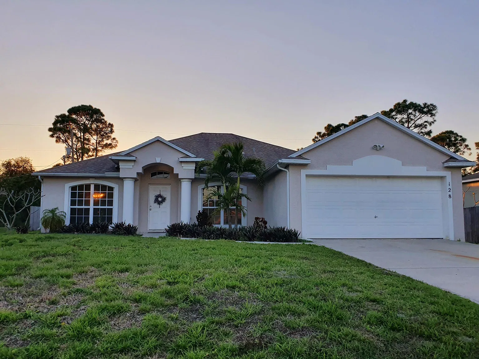 4 bed, 2100 sqft, $2,700 — Photo 1