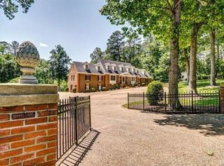 130 Swift Creek Ln, Colonial Heights, VA 23834