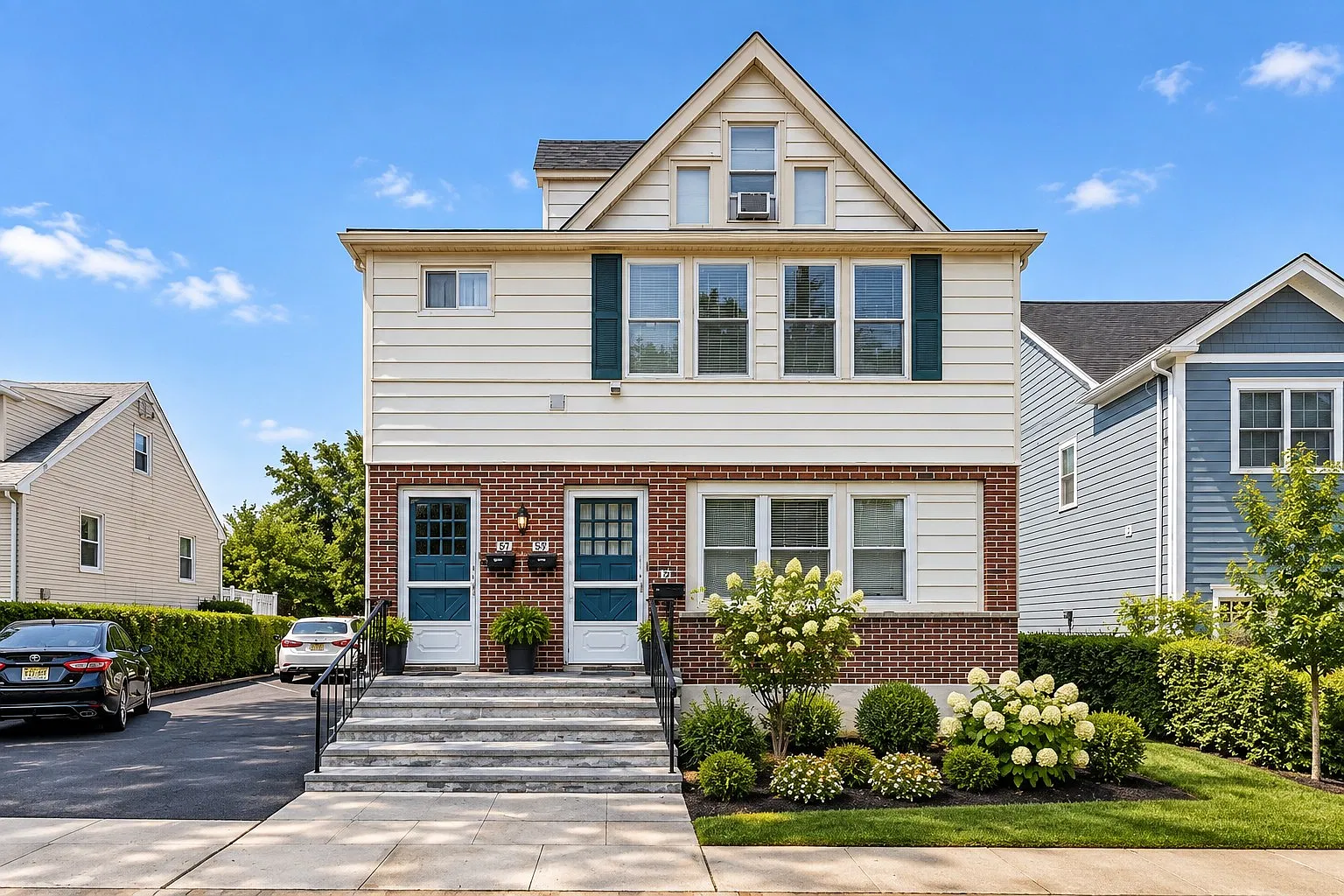 3 bed, $3,400 — Photo 1