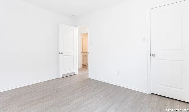 4136 Cove Fls — Photo 18
