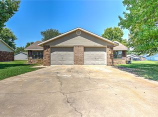 4410 & 4412 W Franciscan Trl, Fayetteville, AR 72704