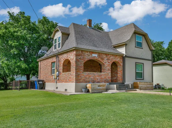 230 E Main St, Lindsay, TX 76250