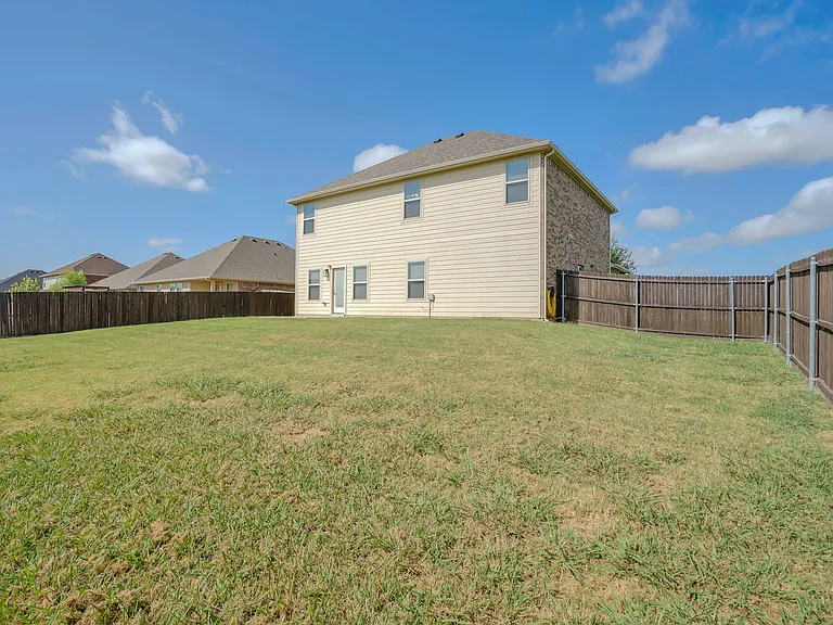 1535 Meadowlake Dr — Photo 40