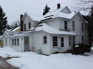 902 11th St E, Menomonie, WI 54751