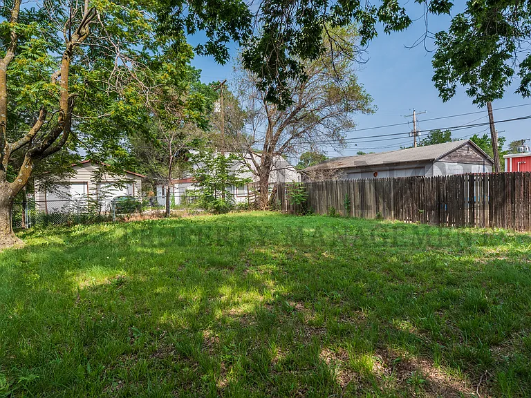 1843 S Pattie St — Photo 17