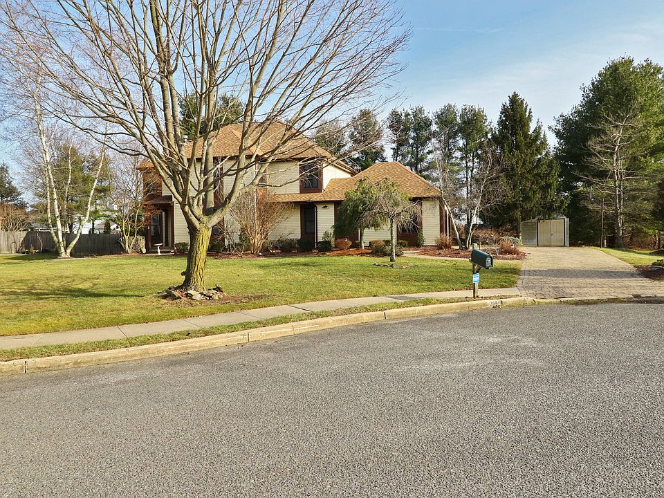 2nd image of 26 Vaughn Drive #21608368