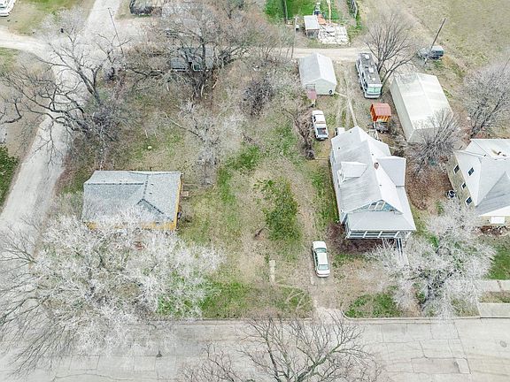4th image of 317 N Olive St