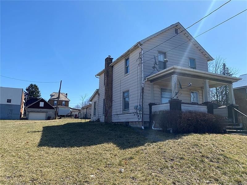 2nd image of 641 Fruit Ave
