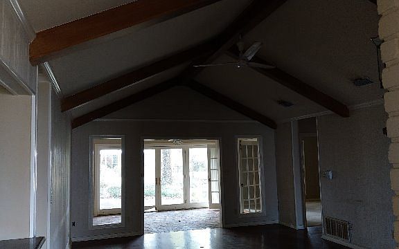 3rd image of 114 Fairway Dr
