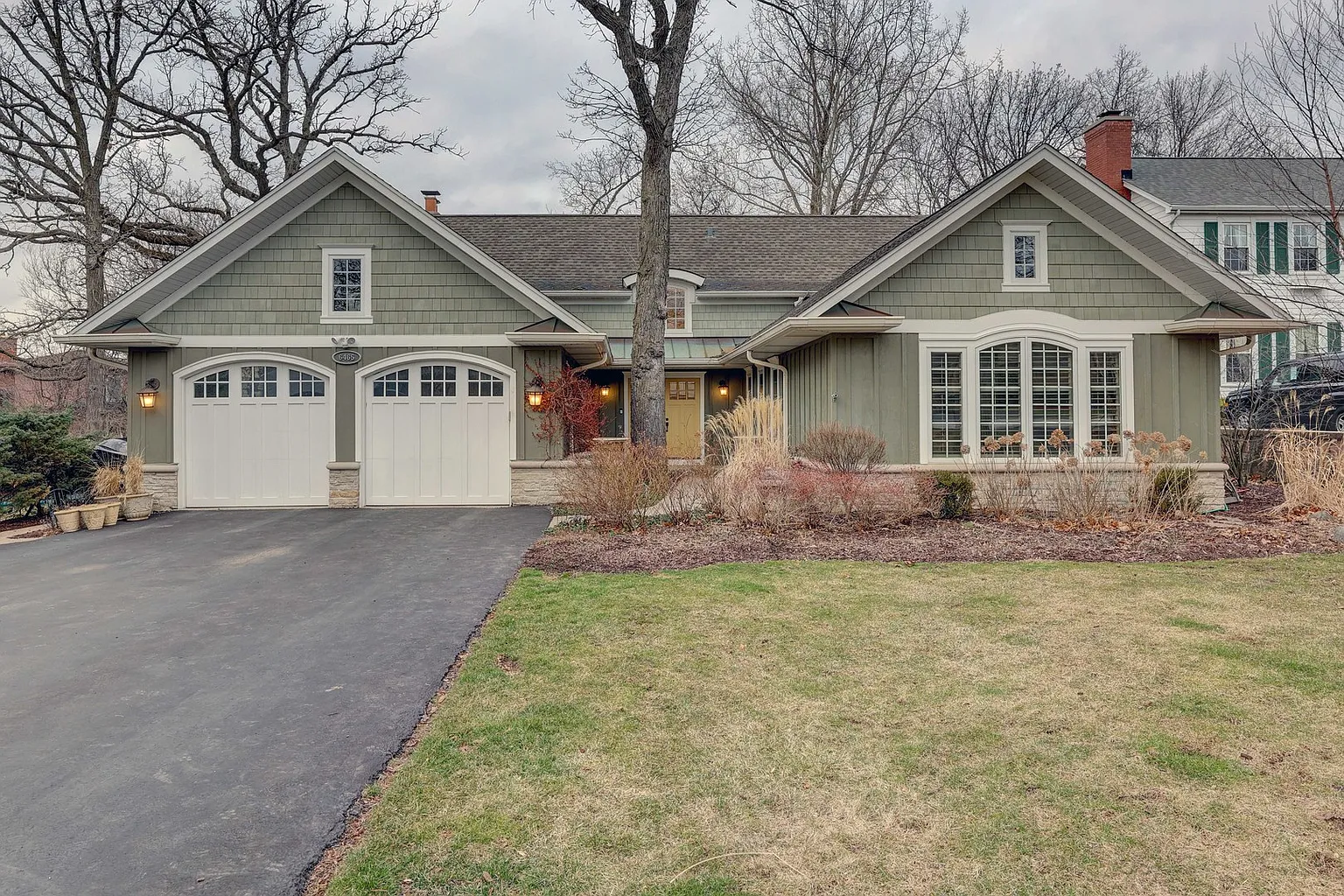 6465 Cherokee Dr photo 1
