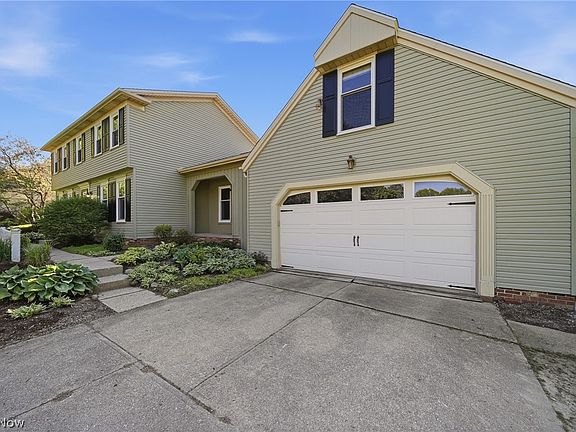 4th image of 5140 Tanager Ave NE