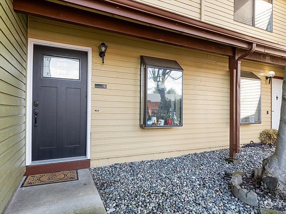 2nd image of 690 NW Atalanta Way #B3