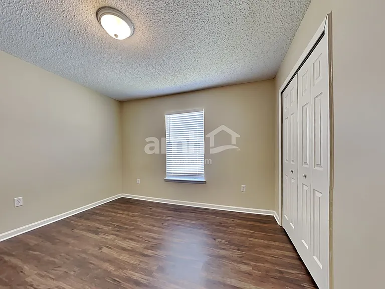 8724 Springtree Rd — Photo 16