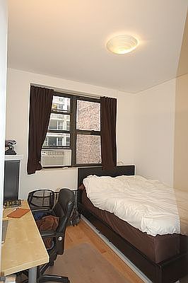 4th image of 346 E 15th St APT 3