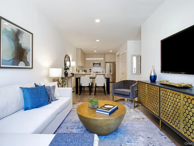 333 Warner Ave #208 — Photo 9