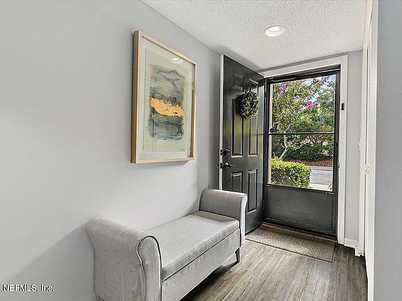 2nd image of 128 Cranes Lake Dr