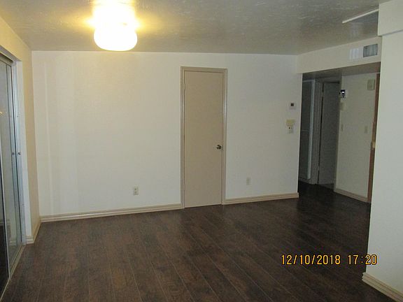 3rd image of 8634 Neptune St