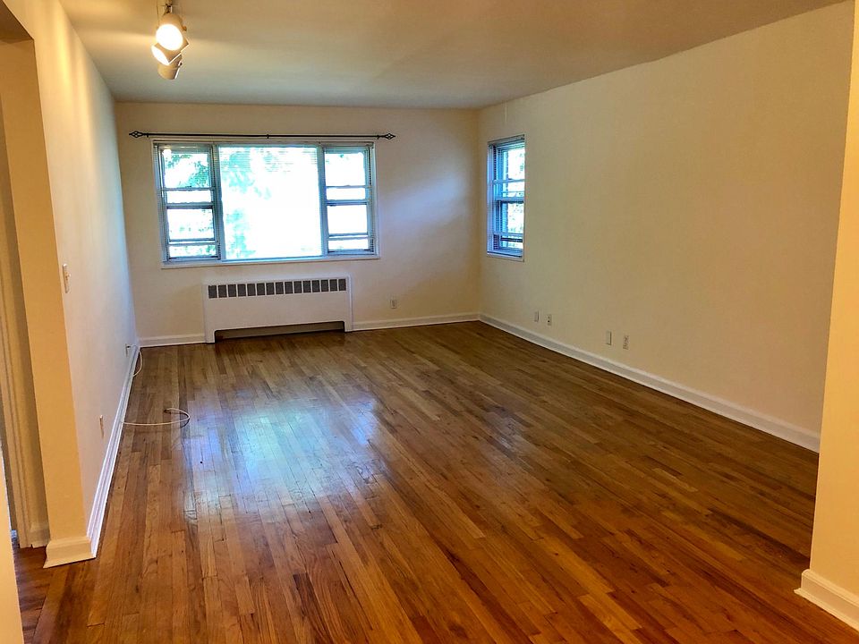1st image of 36 S Broadway