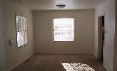 3rd image of 1309 Trenton St