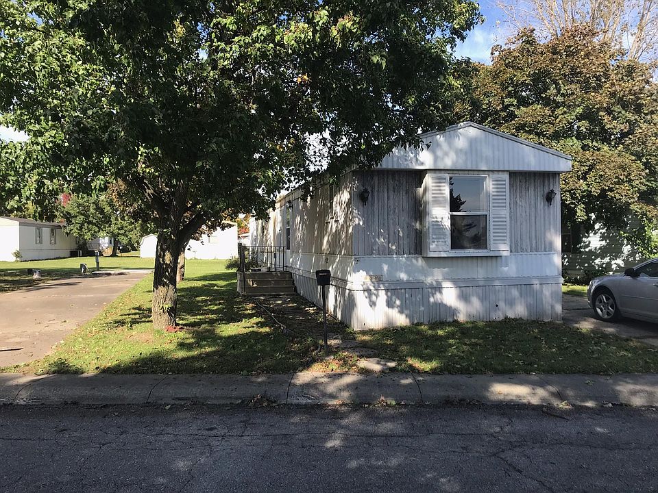 1st image of 65 Harold Dr #65