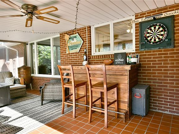 4th image of 358 Wainwood Dr SE