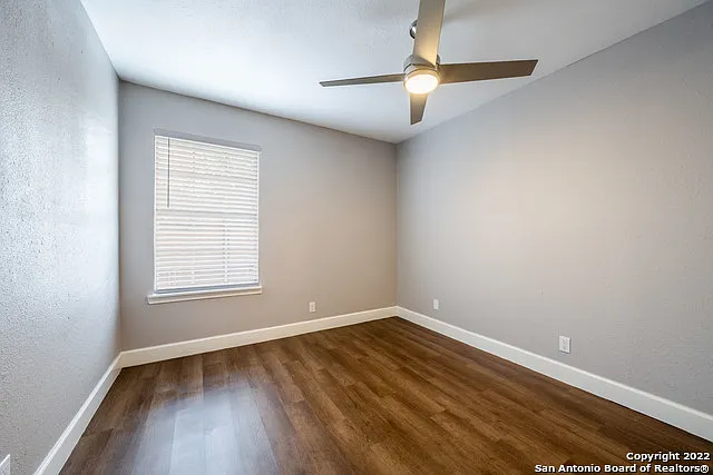 810 E Euclid Ave — Photo 13