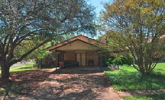 Duplex on corner lot