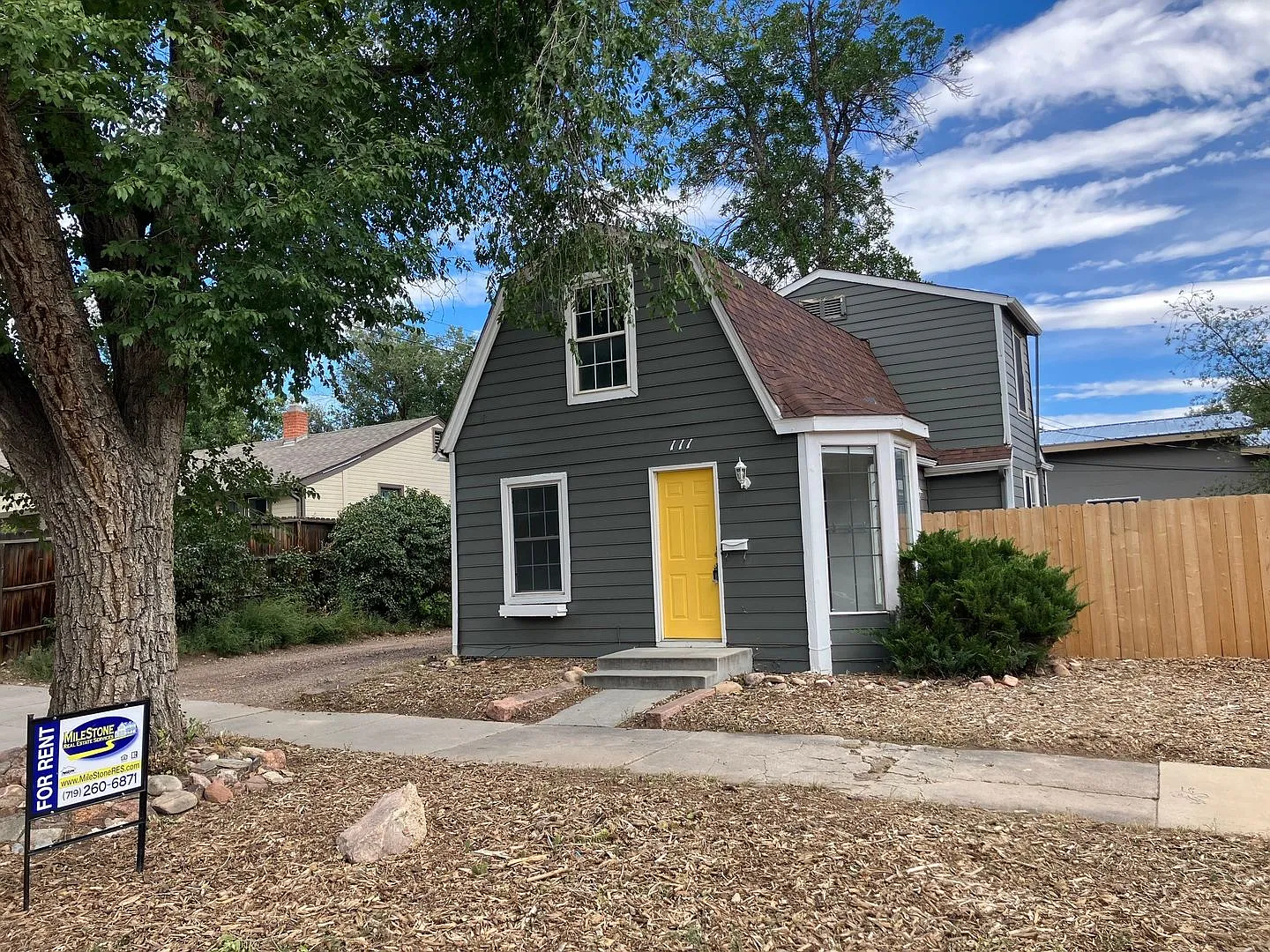Updated 2 Bed 1.5 Bath Available Now — Photo 1
